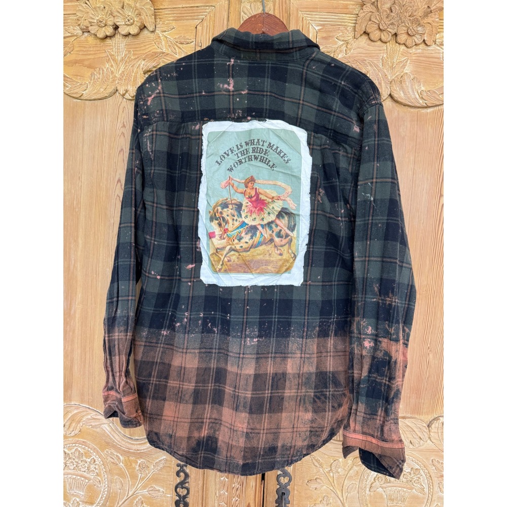 Moonshine Salvage One-of-a-Kind Bleached Flannel | Vintage Circus Horse Art / S - Picture 9 of 11